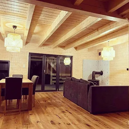Aparthouse
